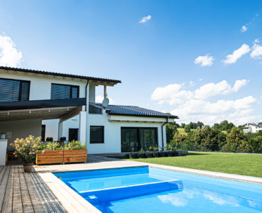 Nettoyage professionnel extérieur piscine Paris - Île-de-France